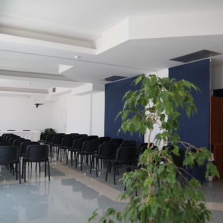 מדולין Hotel Arcus Residence מראה חיצוני תמונה