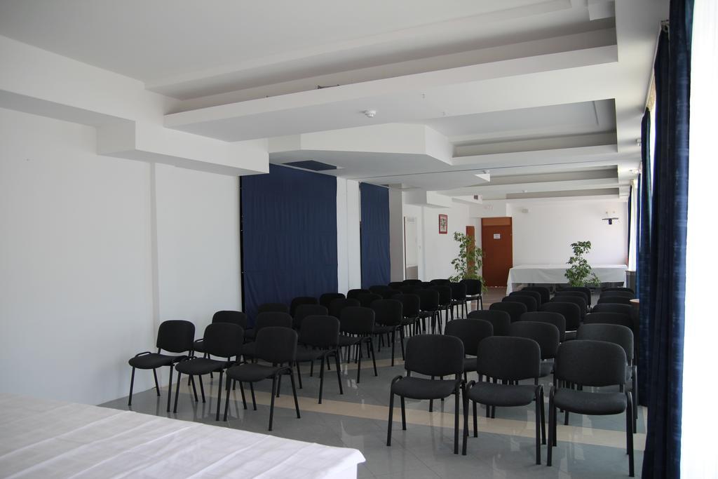 מדולין Hotel Arcus Residence מראה חיצוני תמונה