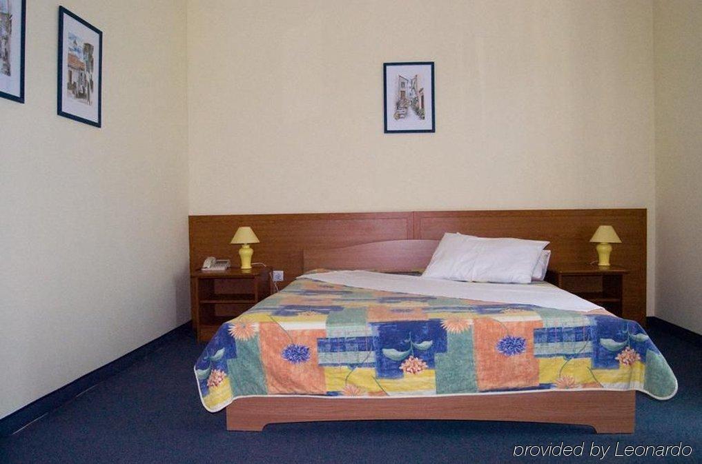 מדולין Hotel Arcus Residence מראה חיצוני תמונה