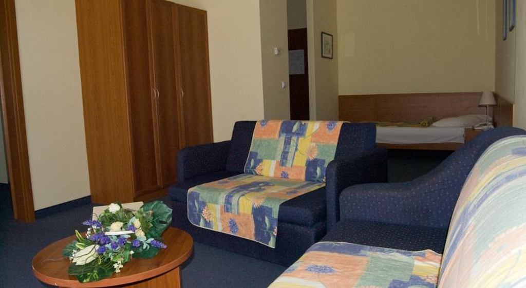 מדולין Hotel Arcus Residence מראה חיצוני תמונה