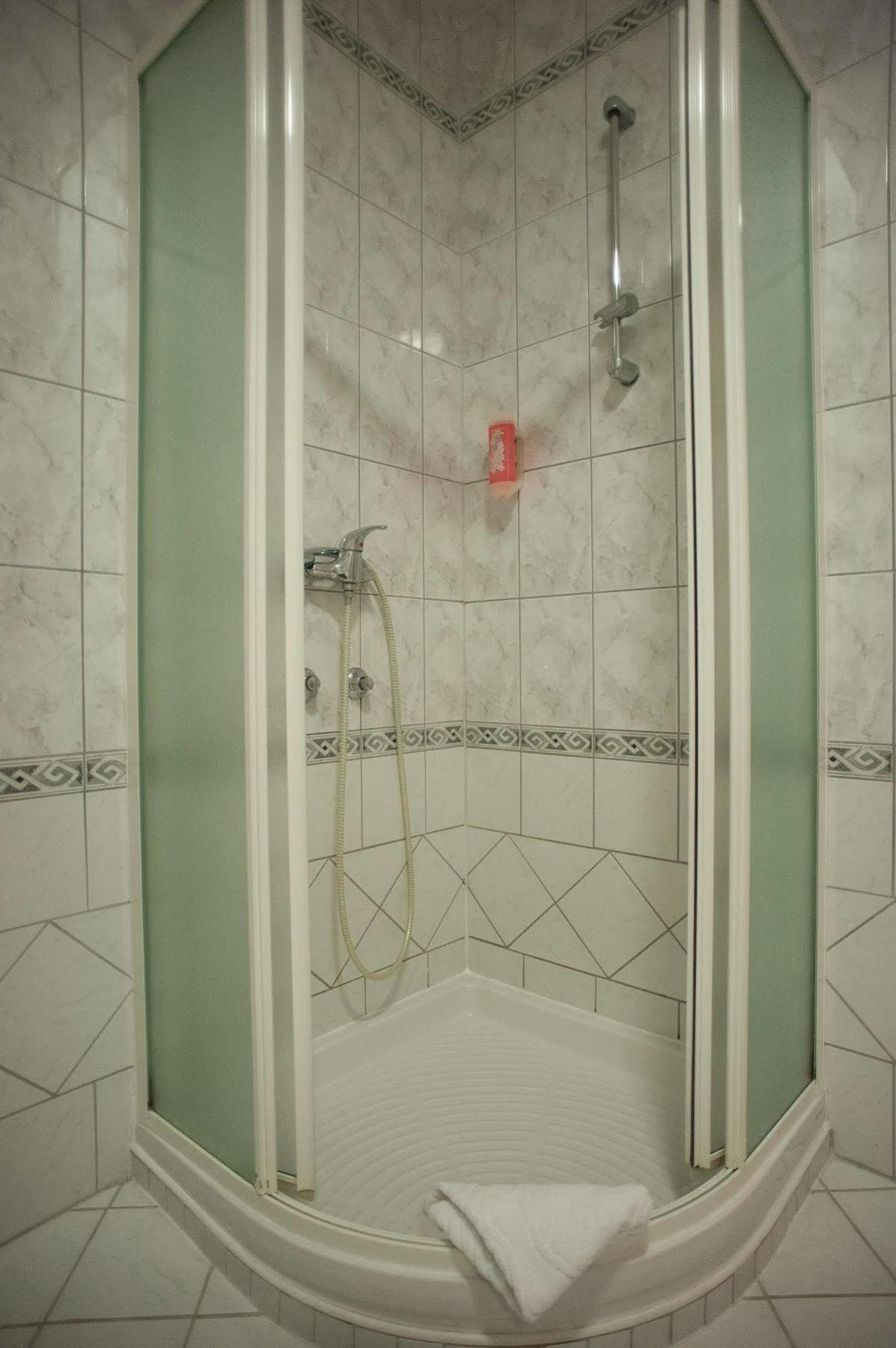 מדולין Hotel Arcus Residence מראה חיצוני תמונה