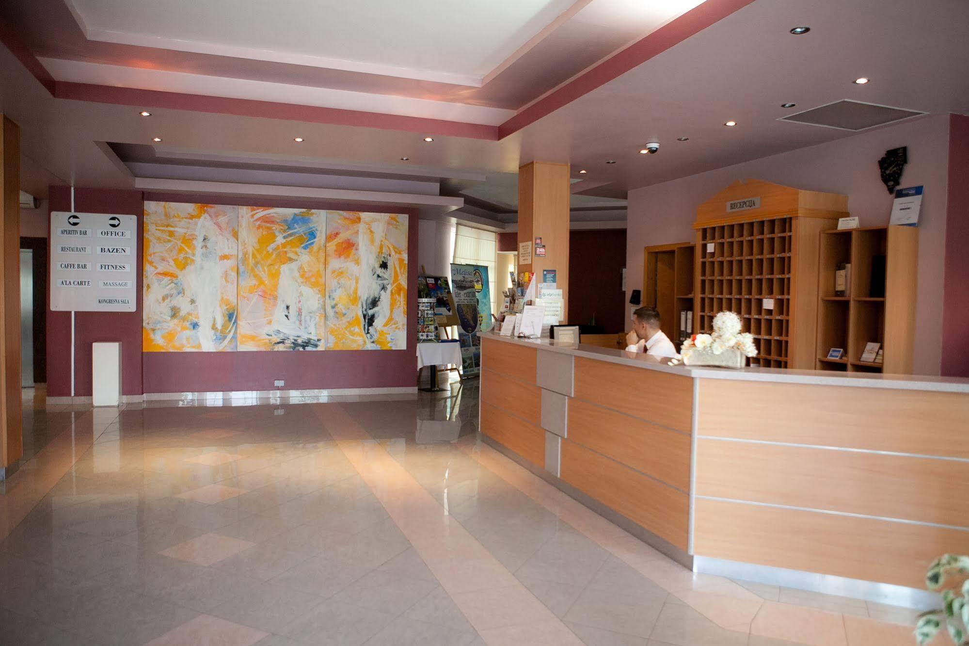 מדולין Hotel Arcus Residence מראה חיצוני תמונה
