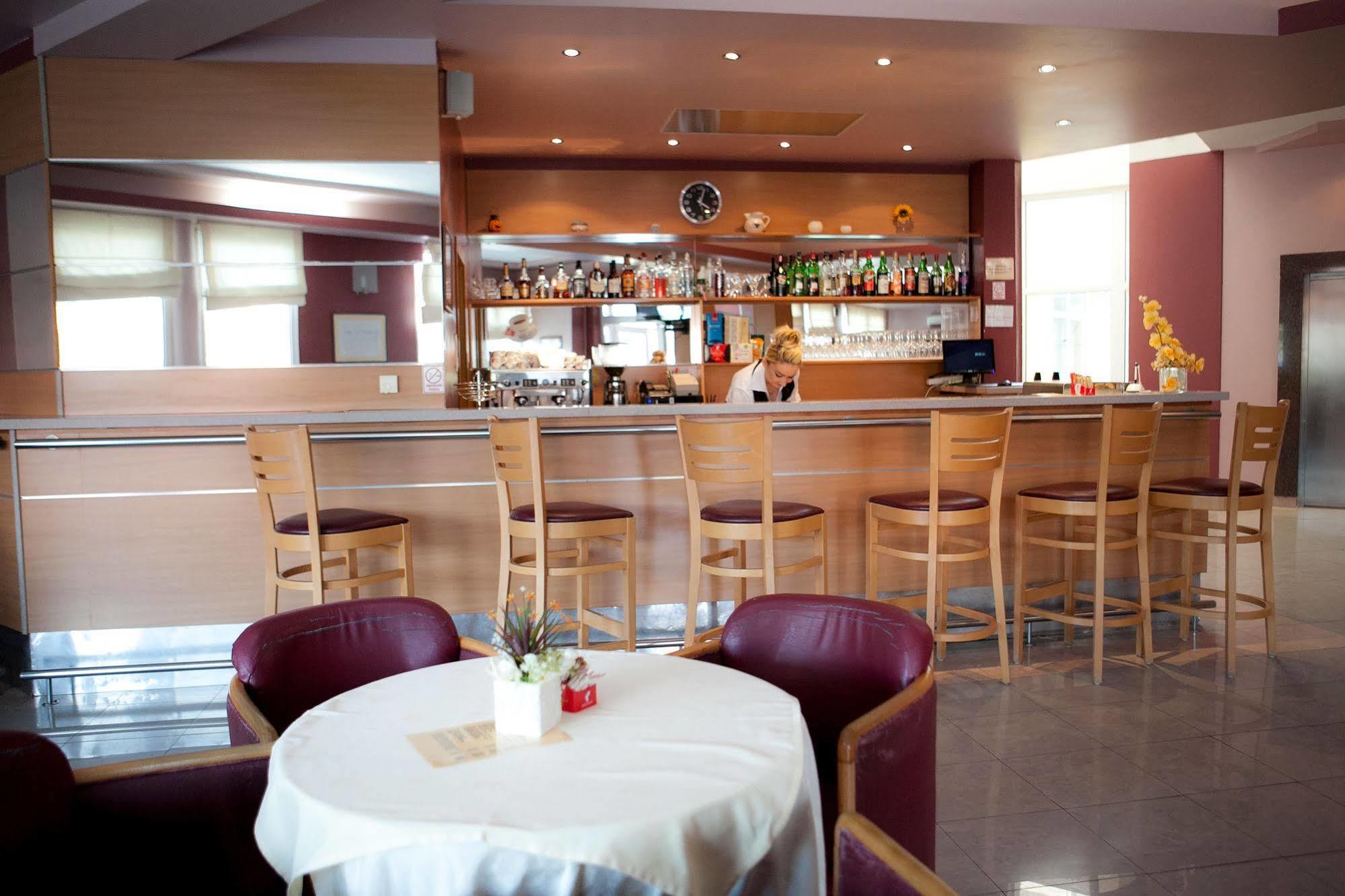 מדולין Hotel Arcus Residence מראה חיצוני תמונה